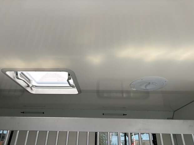 Steinsberger Anka 2 Paardstrailer Hengstenuitvoering 2026