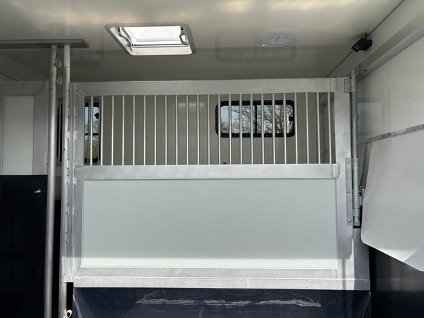 Steinsberger Anka 2 Paardstrailer Hengstenuitvoering 2026