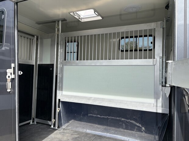 Steinsberger Anka 2 Paardstrailer Hengstenuitvoering 2026