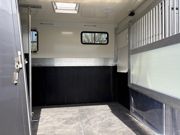 Steinsberger Anka 2 Paardstrailer Hengstenuitvoering 2026