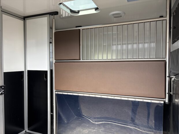 Ford Transit Sodiak Nubia Hengstenuitvoering 2023