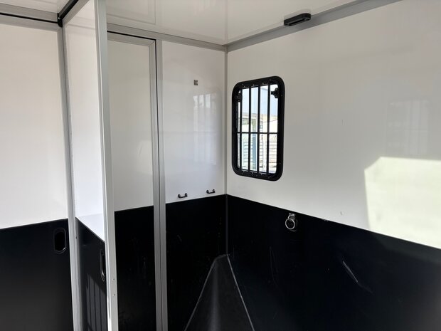 Ford Transit Sodiak Nubia Hengstenuitvoering 2023