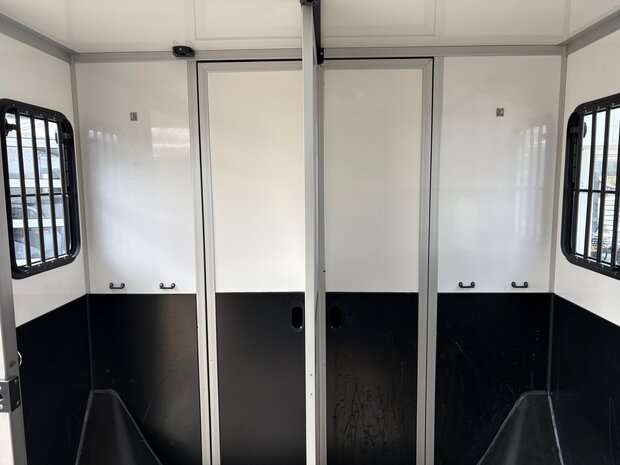 Ford Transit Sodiak Nubia Hengstenuitvoering 2023