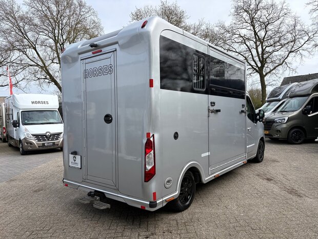 Sodiak Nubia Renault Master Hengstenuitvoering 2022