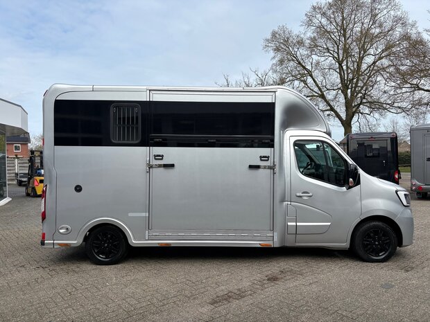 Sodiak Nubia Renault Master Hengstenuitvoering 2022