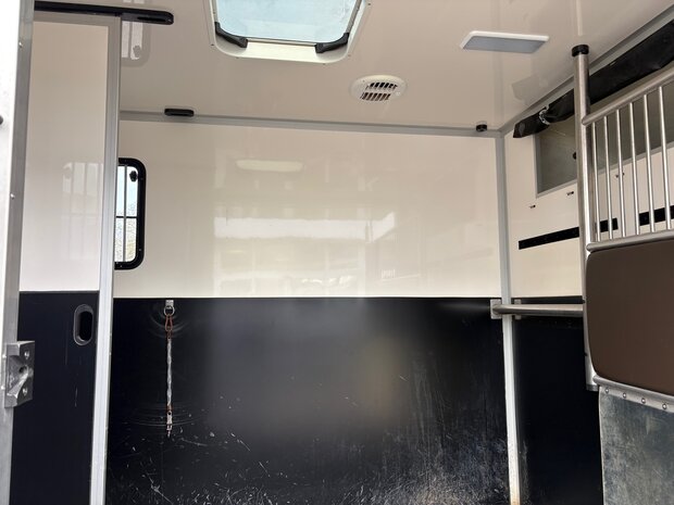 Sodiak Nubia Renault Master Hengstenuitvoering 2022