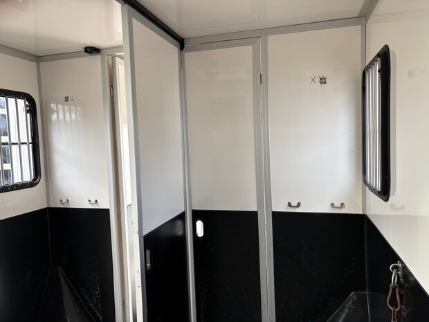 Sodiak Nubia Renault Master Hengstenuitvoering 2022