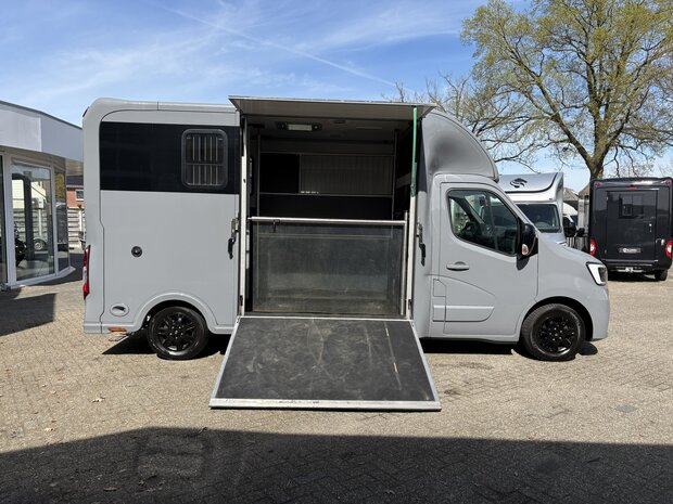 Sodiak Nubia Renault Master 2022 Hengstenuitvoering 