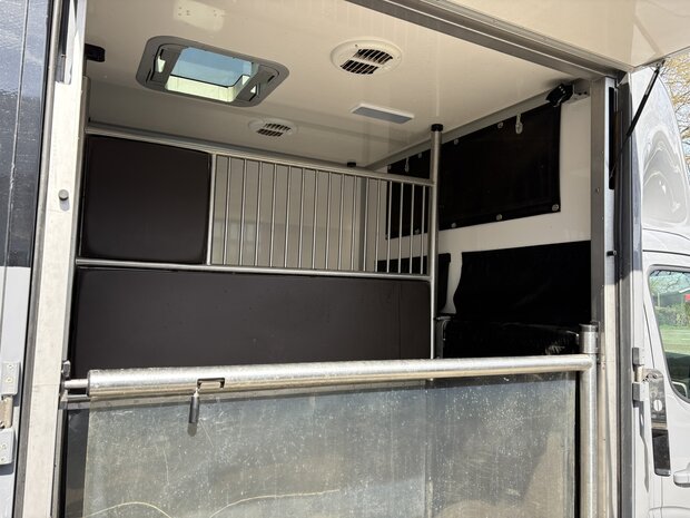 Sodiak Nubia Renault Master 2022 Hengstenuitvoering 