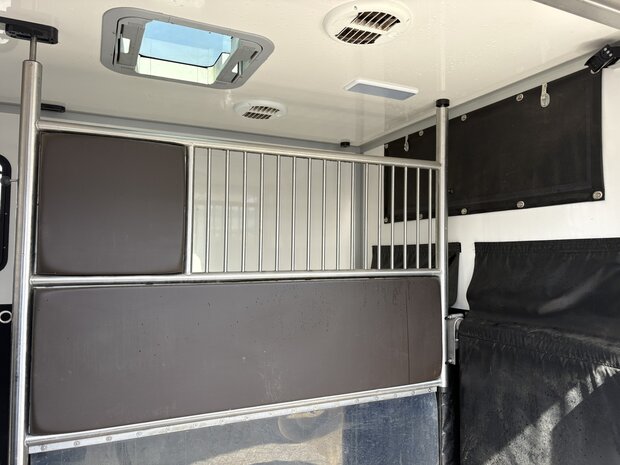 Sodiak Nubia Renault Master 2022 Hengstenuitvoering 