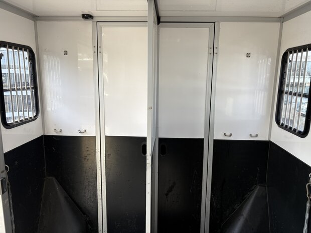 Sodiak Nubia Renault Master 2022 Hengstenuitvoering 