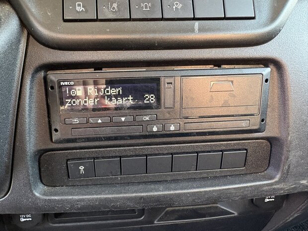 Iveco Daily Automaat 40C18 BE Trekker + Oplegger Veldhuizen