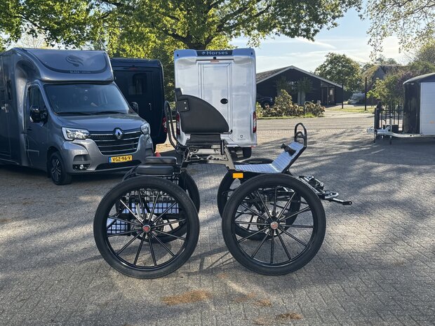 1/2Sp. 050D Trainingswagen Paard
