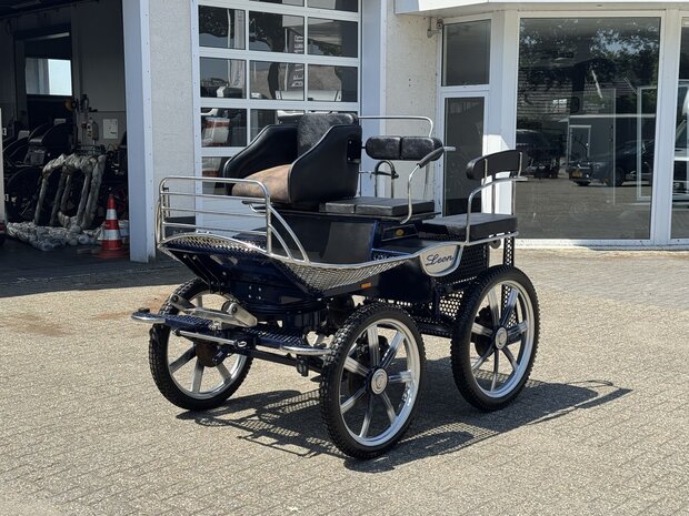 1Sp. Recreatiewagen Leon Cob/Paard 