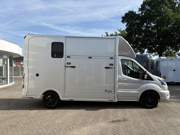Sodiak Nubia Ford Transit 2023 Hengstenuitvoering Automaat