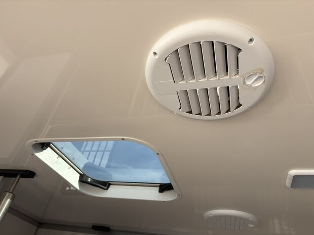 Sodiak Nubia Ford Transit 2023 Hengstenuitvoering Automaat
