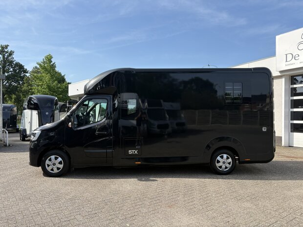 STX Dubbele Cabine Renault Master 2023 Hengstenuitvoering Handbak