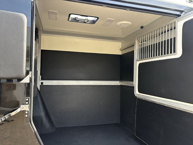 STX Dubbele Cabine Renault Master 2023 Hengstenuitvoering Handbak