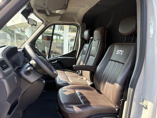 STX Renault Master Hengstenuitvoering Handbak 2022