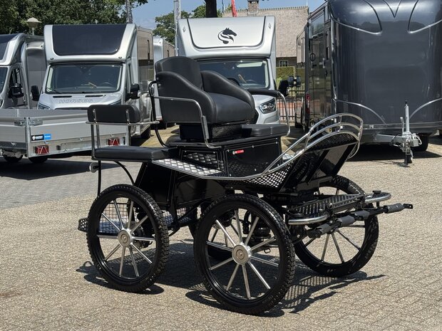 1/2Sp. Recreatiewagen Paard 25Inch Zwart