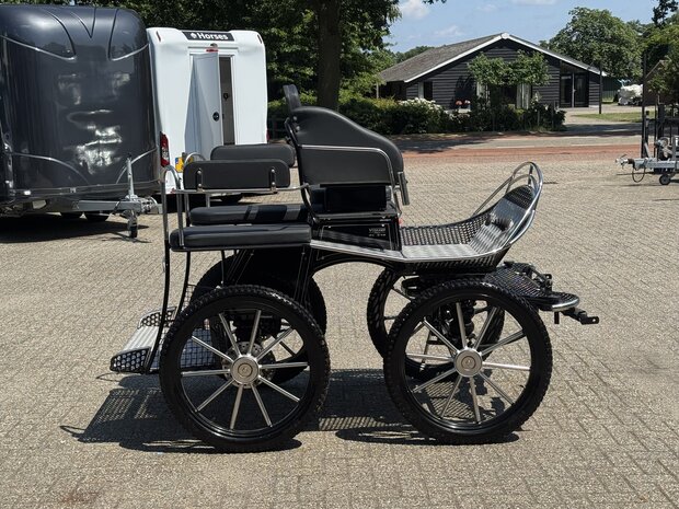1/2Sp. Recreatiewagen Paard 25Inch Zwart