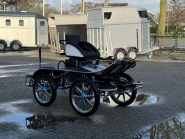 1/2Sp. Techno Marathonwagen Pony