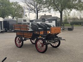 1/2Sp. Doorloopwagen Recreatiewagen Paard 042L